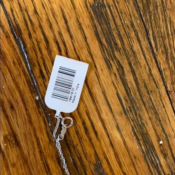 NWT Black & Silver  pendant with 18” chain - Picture 4 of 6